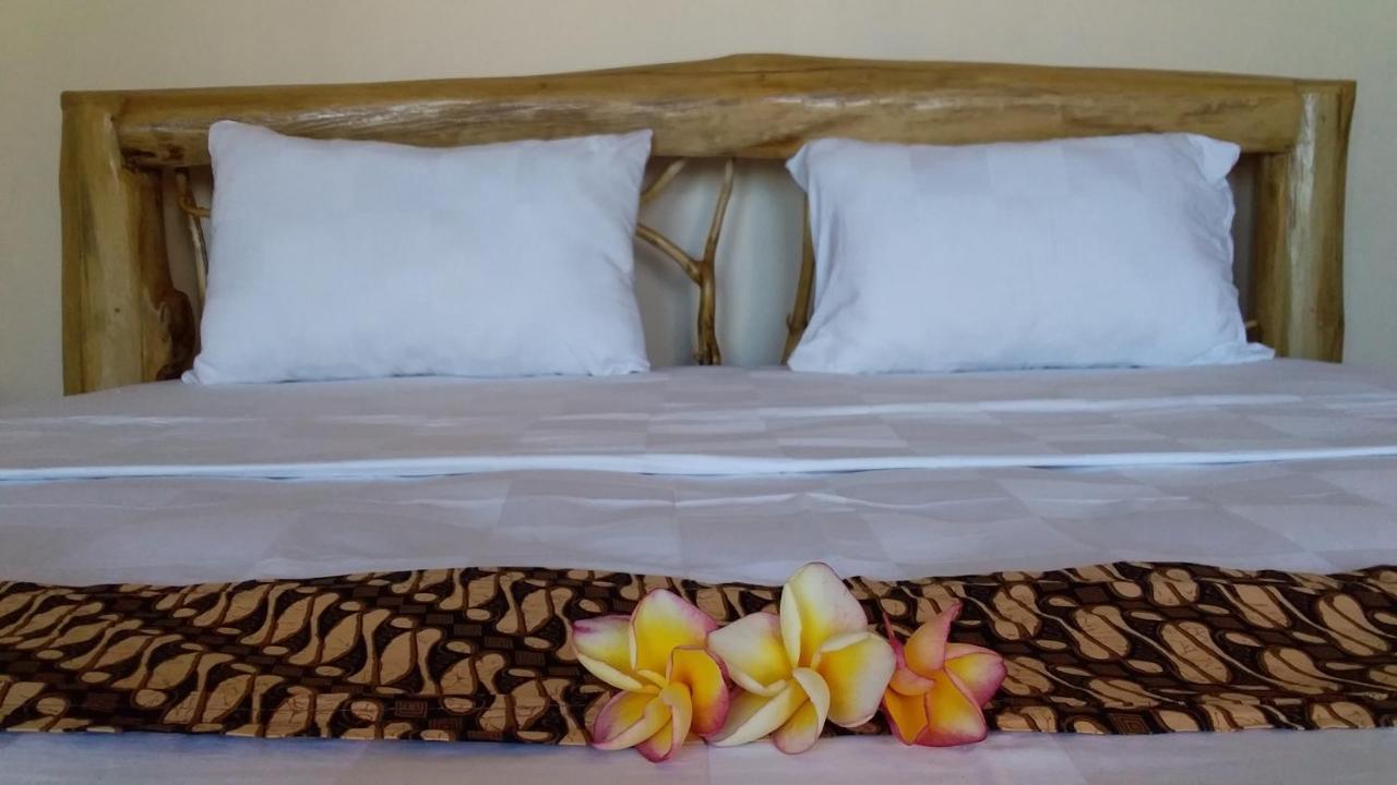 Kelapa Surf Villa Pulukan Eksteriør billede